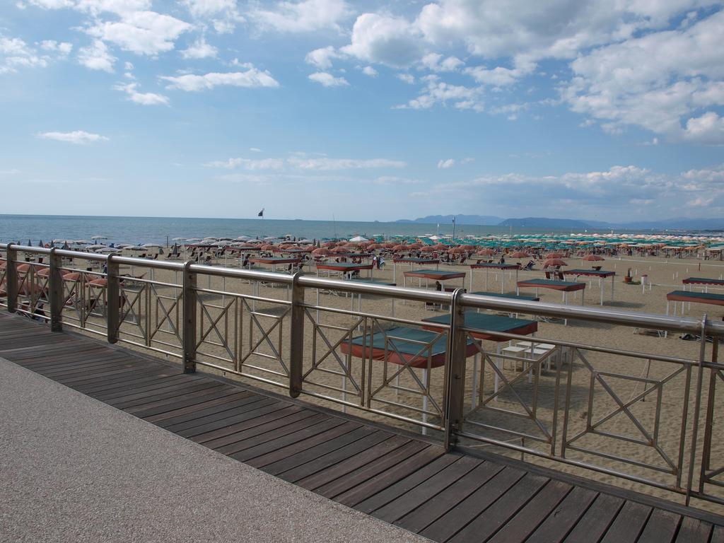Il Pontile Holidays Apartment Marina di Pietrasanta Room photo